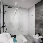 - By Smarthomes * ساو مارتينهو دو بورتو