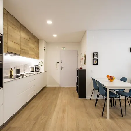 - By Smarthomes São Martinho do Porto