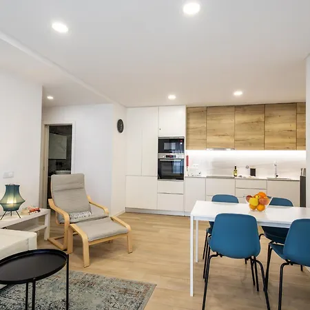 - By Smarthomes 公寓