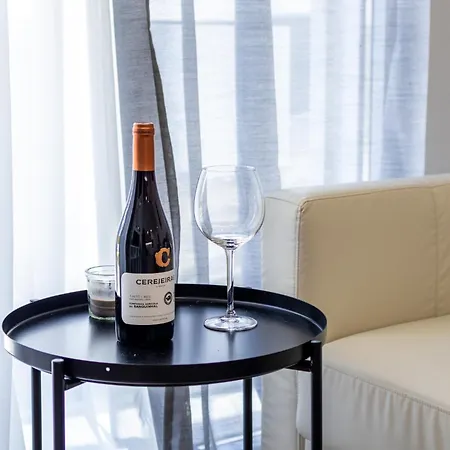 - By Smarthomes * São Martinho do Porto