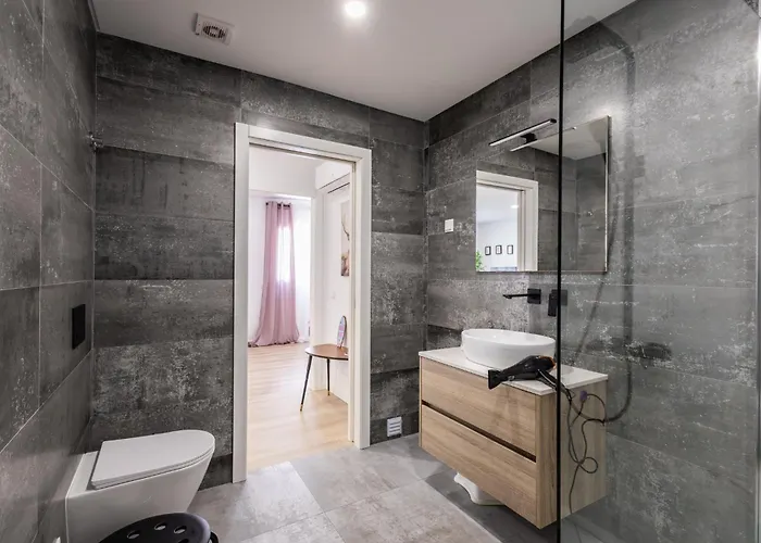 - By Smarthomes Apartman *